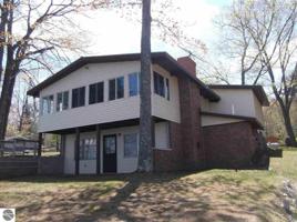 3281 Deerfield Lane