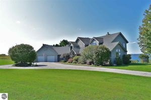 8443 Windsor Court