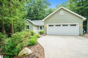 13169 N Knollwood Drive