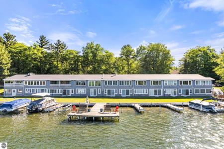 9059 Clam Lake Road