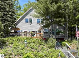 557 Peninsula Trail
