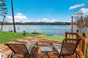 4560 Albert Courtade