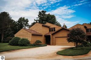 181 North Shore Drive East