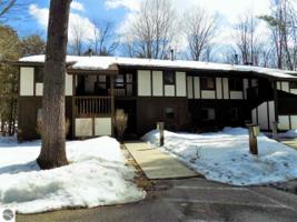 6885 Pinebrook Drive