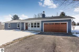 5983 London Drive