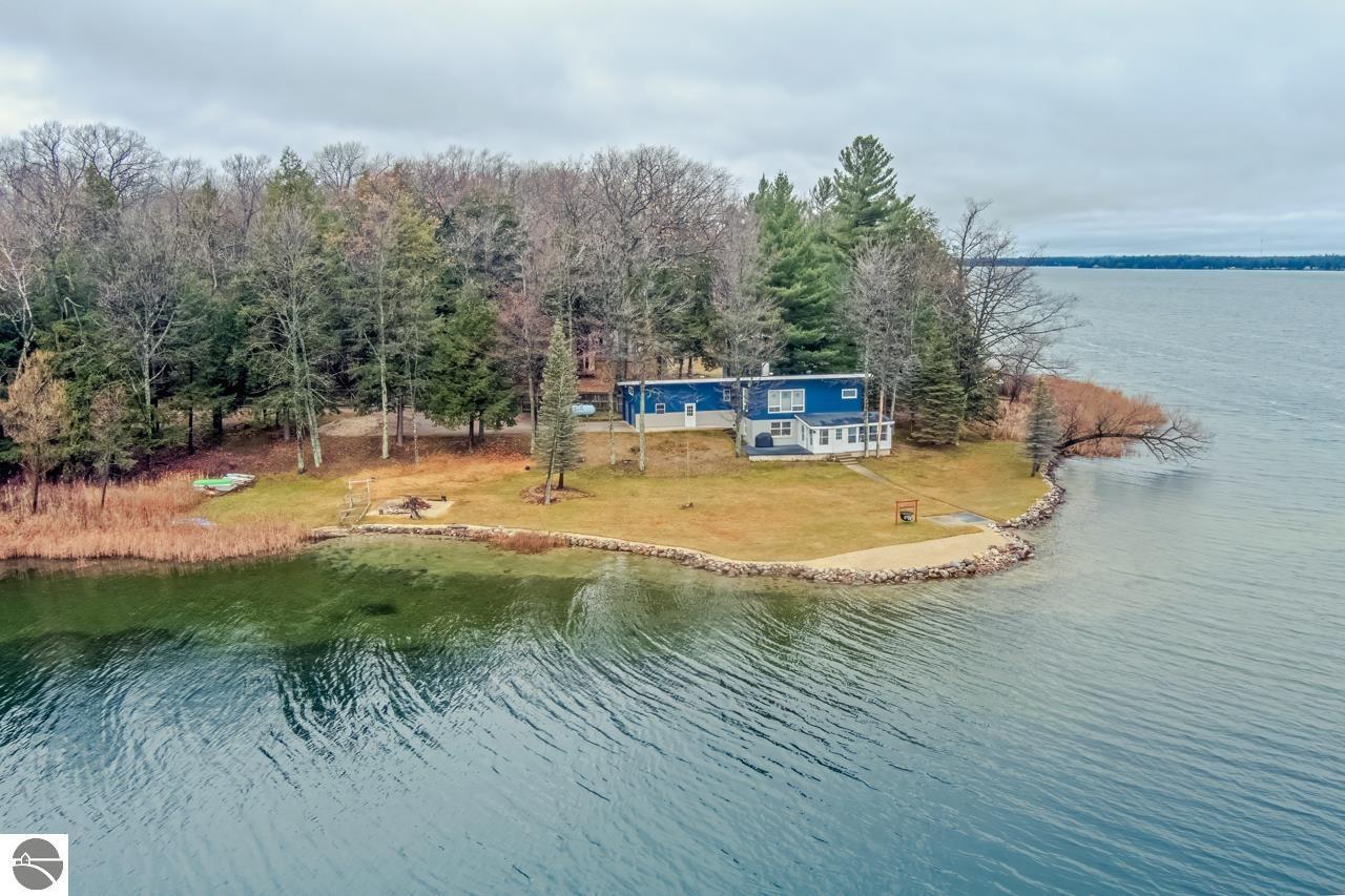 6291 Betsie River Road, Interlochen, MI lhrmls01979933
