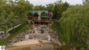 1580 Arrowhead Trail