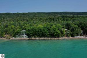 00 Lakeshore Drive