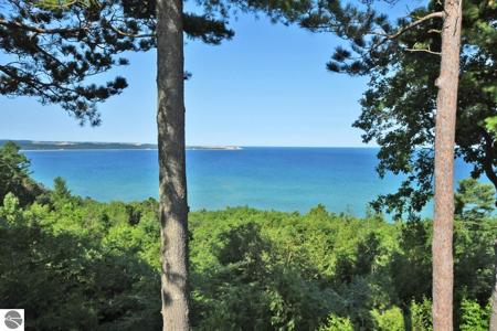 3 Vantage Pointe