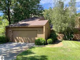 141 North Shore Drive West