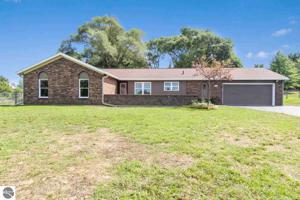 784 Meadow Drive