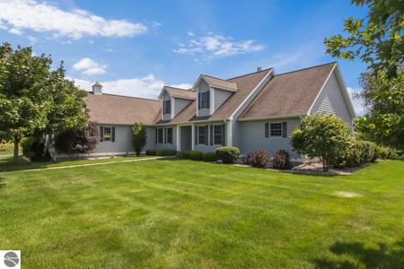 8589 Underwood Ridge