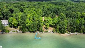 3908 Torch Lake Drive, SE