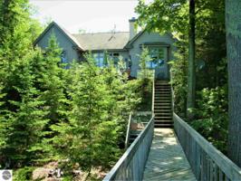 1281 Bay View Drive
