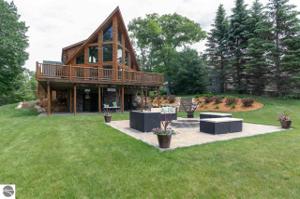 3386 S Ogemaw Trail