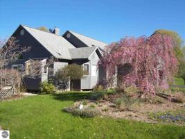 1041 Bayside Drive