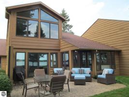 103 W North Shore Drive