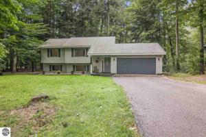 4104 Central Park Drive