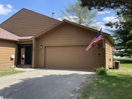 140 North Shore