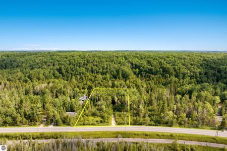 00 E River Road
