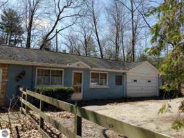 6328 N US-23 N