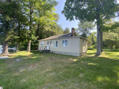 5536 Paradise Lane