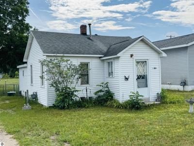 404 Donnelly Street