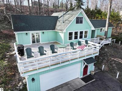 9389 Center Road
