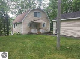 6551 Woodridge