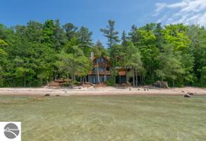 17687 Whispering Trail