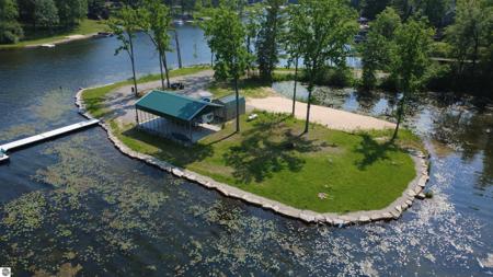 1872 Indianwood Trail