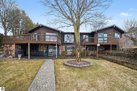 1116 Fairway Drive