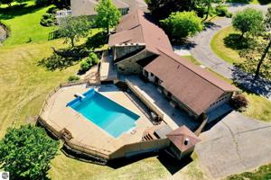 325 Petrie Road
