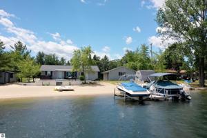 3075 Rifle River Trail