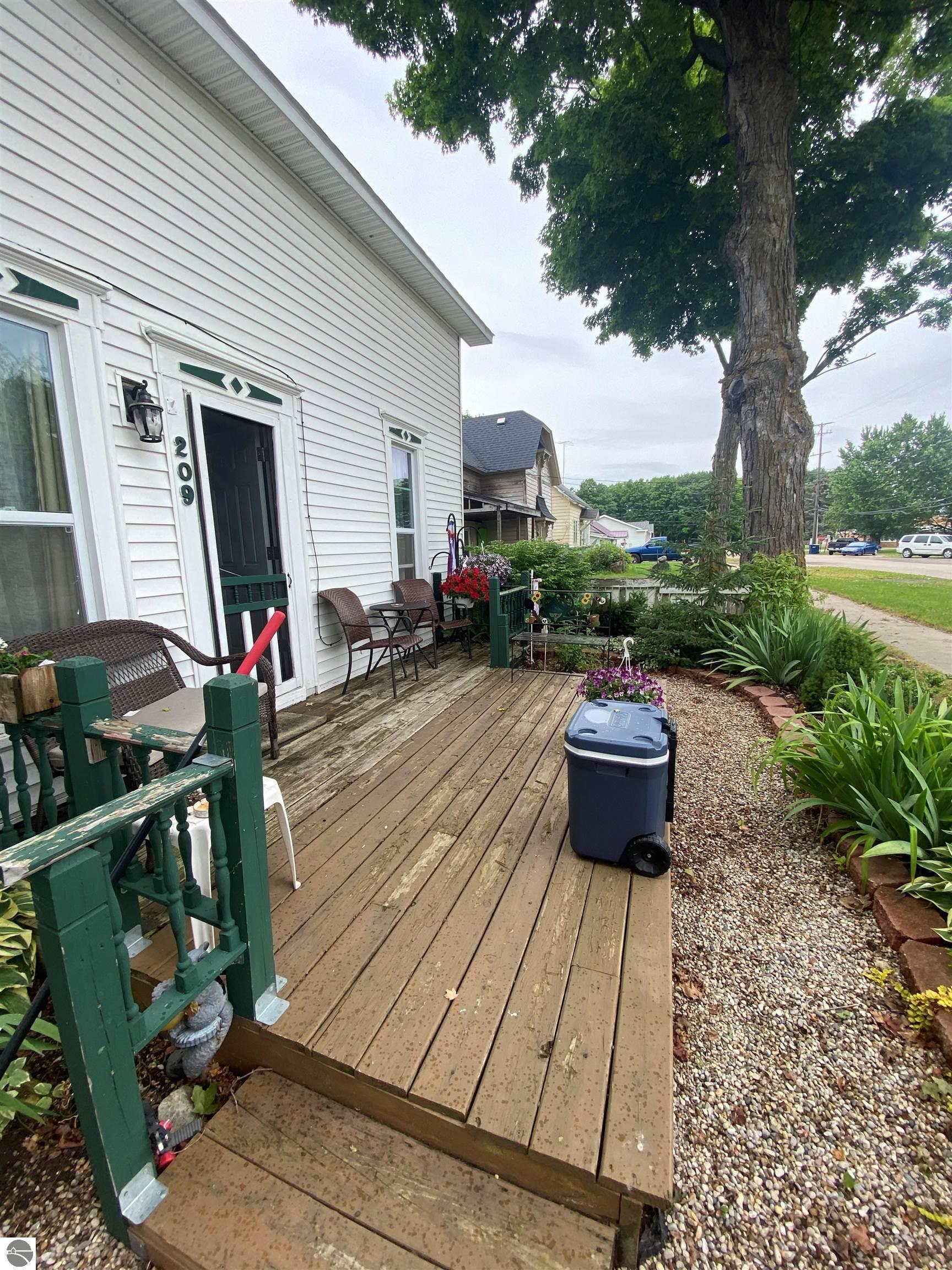Image 2: Front of home