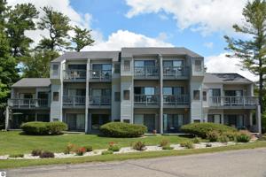 5605 E Creeks Crossing