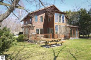 609 Lakeshore Drive
