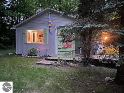 12851 Manitou Trail