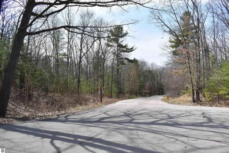 377 Peninsula Knolls Lane