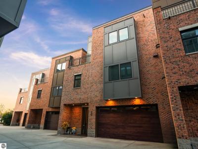 139 Uptown Court