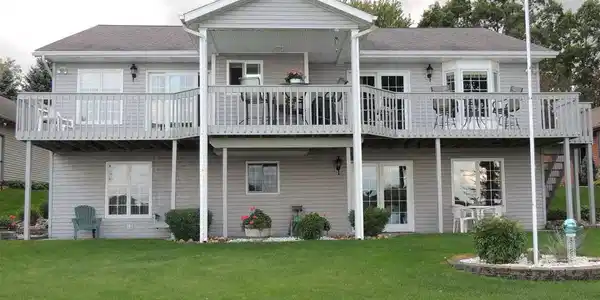1048 Crown Point Drive