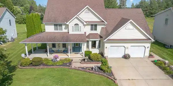 1043 Clubhouse Drive