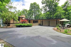 1315 Shorewood Drive