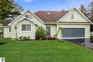618 N West Silver Lake Road