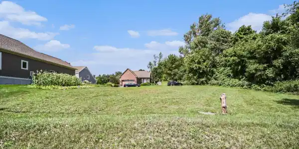 110 W Summerset Court