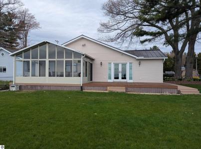 488 N Huron Road
