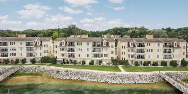710 N Dockside Circle