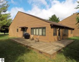 140 North Shore Drive West