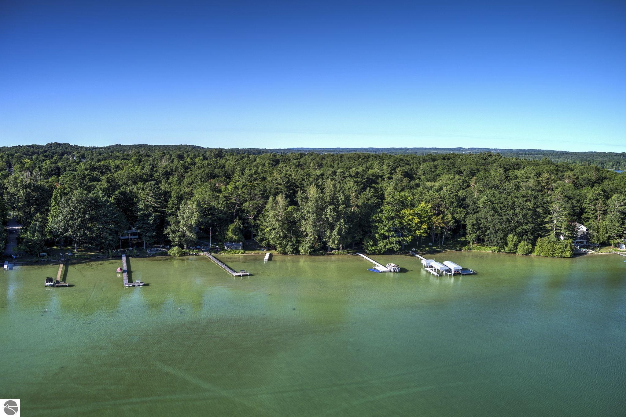 Image 3: reflects location of North Lake Leelanau access in proximity to parcel at end of 4th Street and Juniper Trail Leland, Michigan