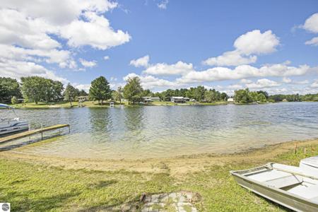 320 Gitchegumee Drive